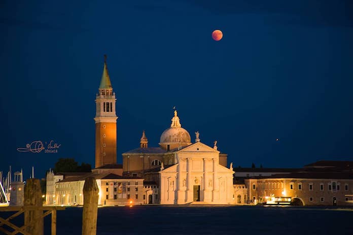 Лунное затмение и противостояние Марса 2018, Венеция, Италия