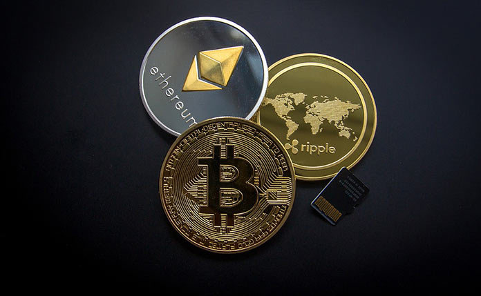 Беловский пенсионер играл на криптовалютной бирже и лишился денег